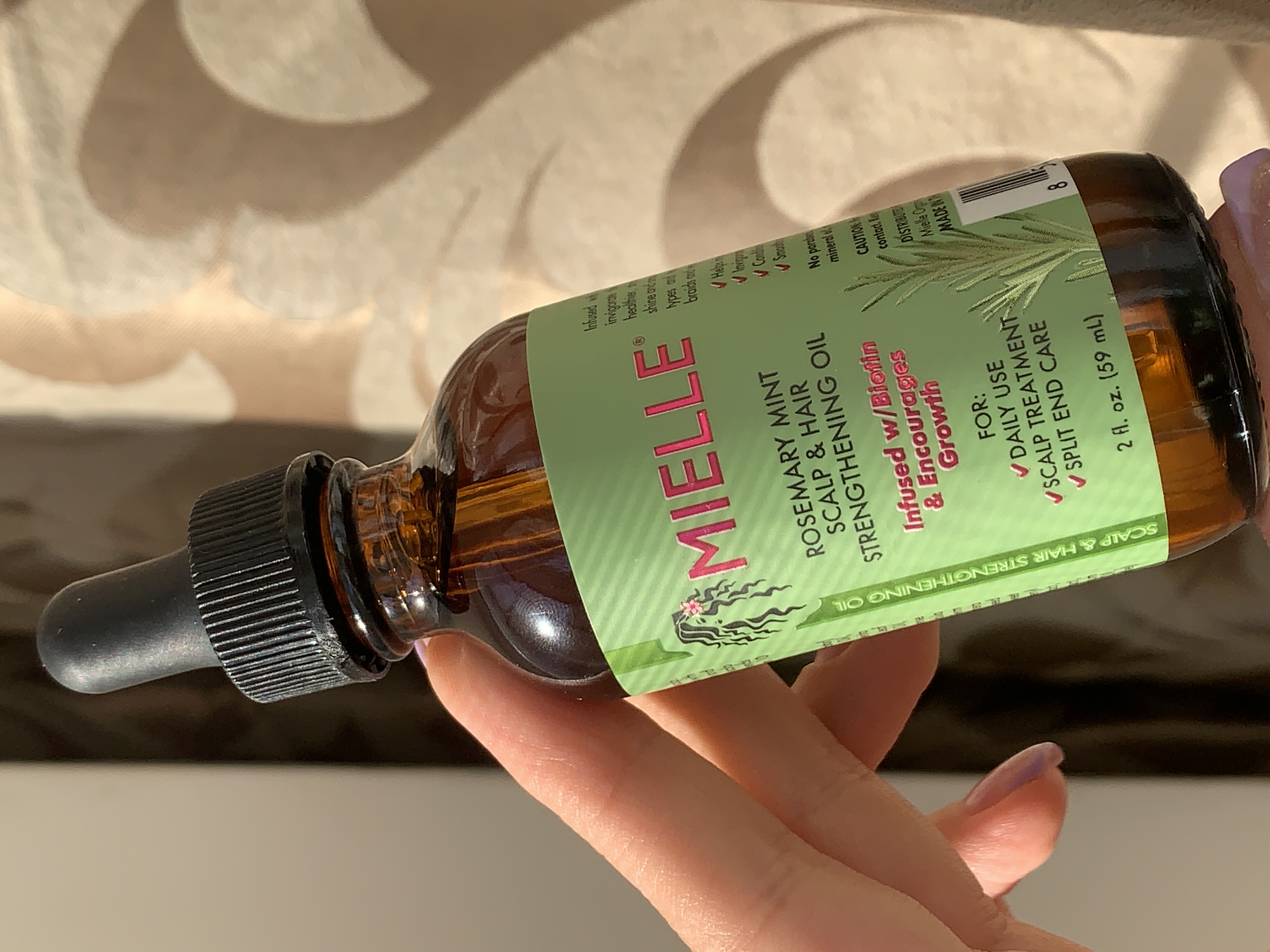 Mielle Rosemary Mint Scalp Strengthening Oil