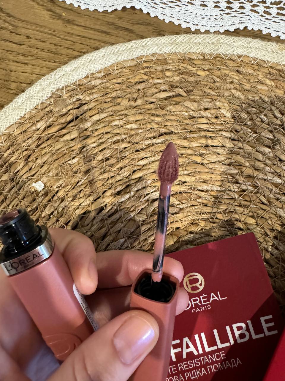 Стійка помада L’Oréal Paris Infaillible Matte Resistance у відтінку 105