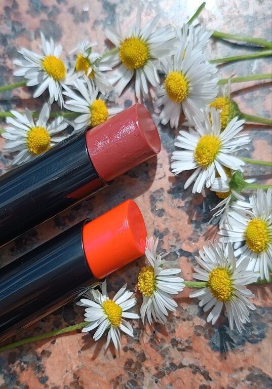 Помада для �губ Catrice Melting Kiss Gloss Stick