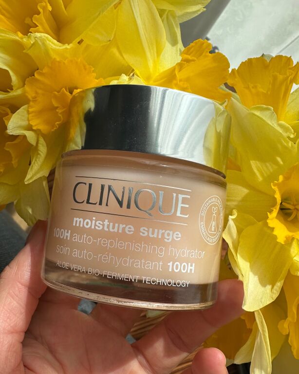 Глибоке зволоження крем-гель Clinique Moisture Surge 100H Auto-Replenishing Hydrator