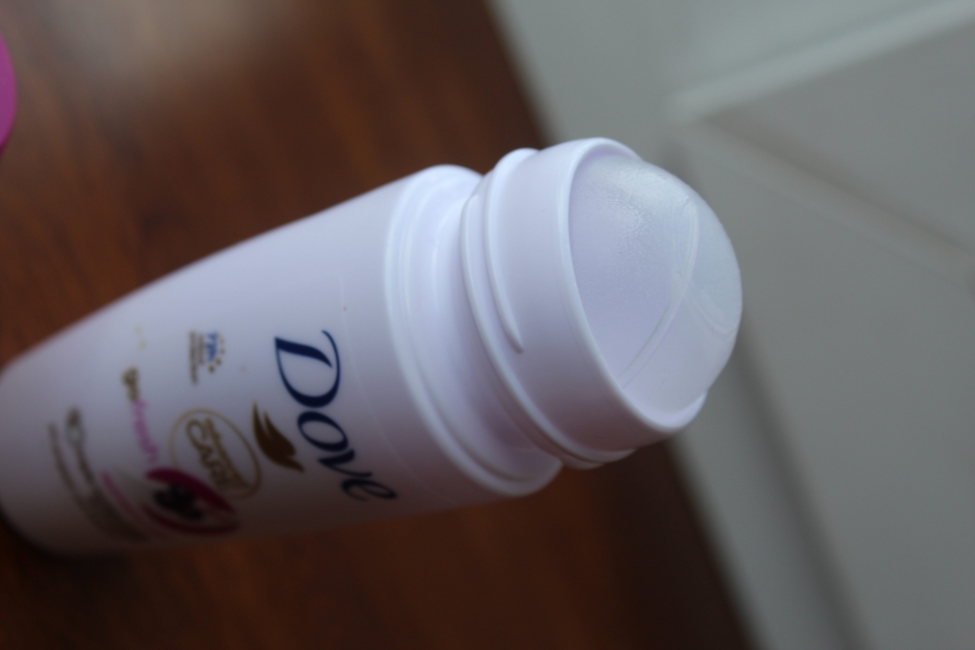 Дезодорант кульковий Dove Go Fresh Acai Berry