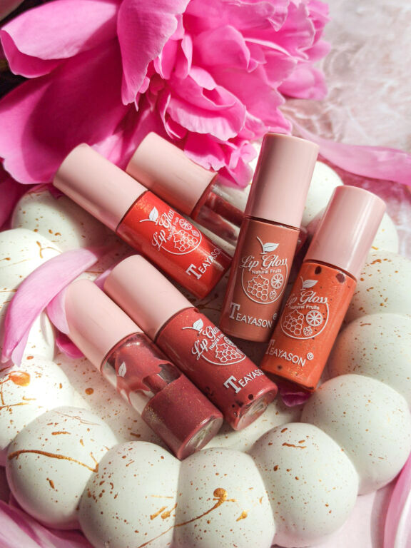 Lip Gloss від Teayason: мої маленькі улюбленці