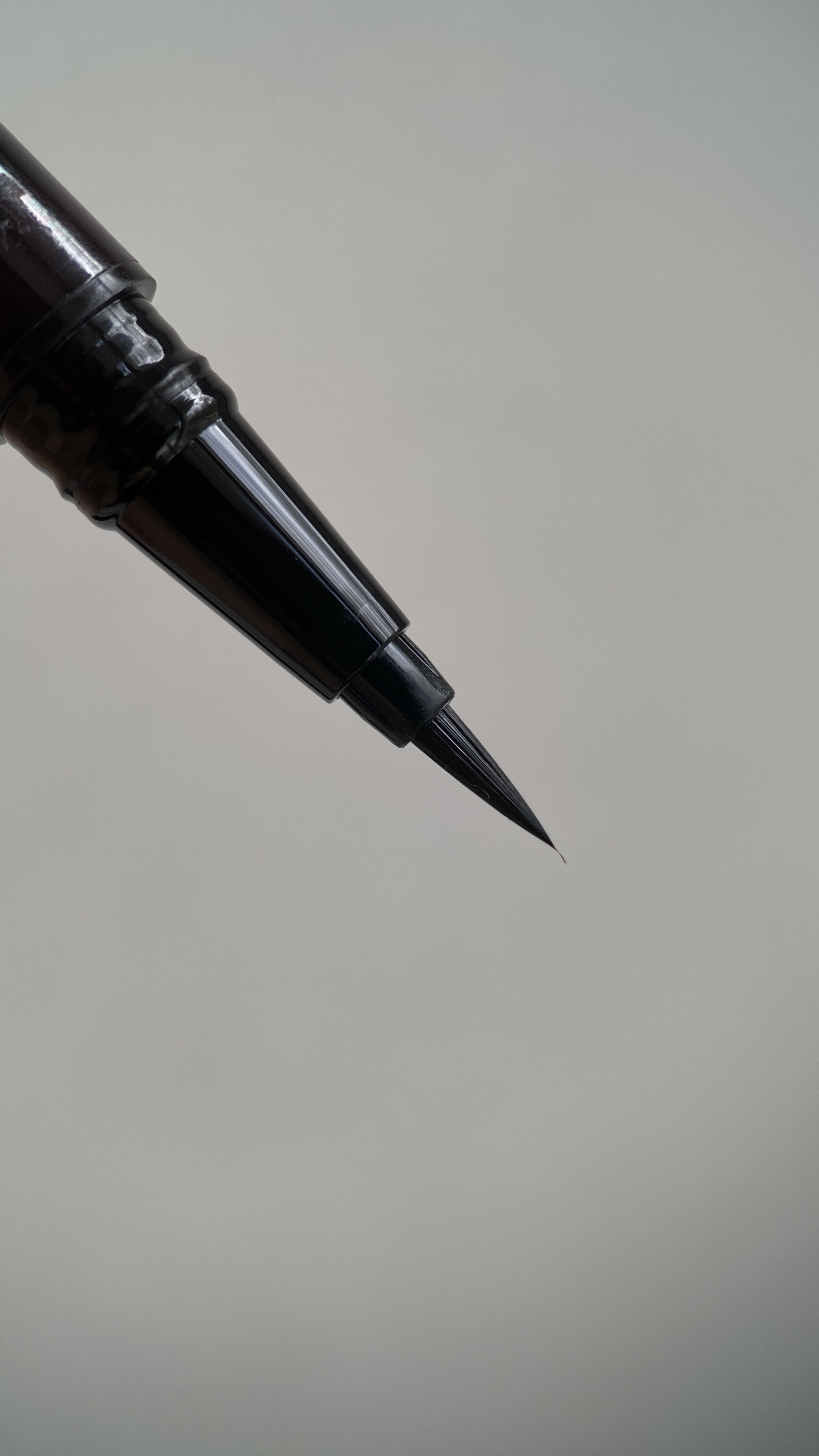 міцна стрілка для навислої повіки або MAYBELLINE стрибає вище голови / tattoo liner Ink pen