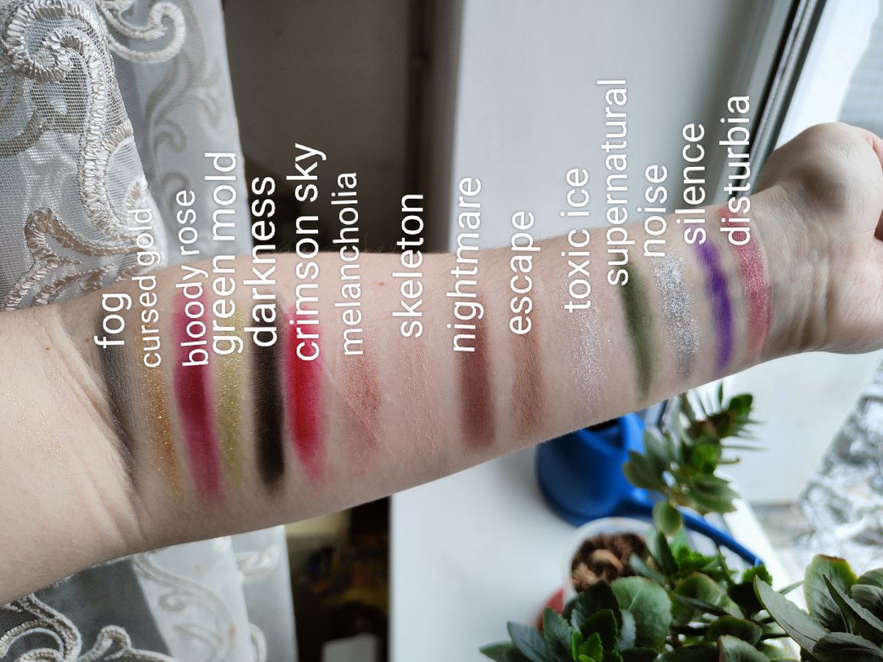 Parisa Cosmetics Eyeshadow Palette Ghost Tape#1