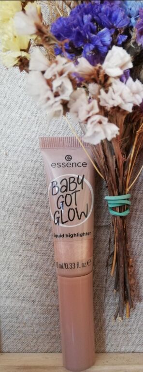 Essence baby got glow 10 Sassy in silk