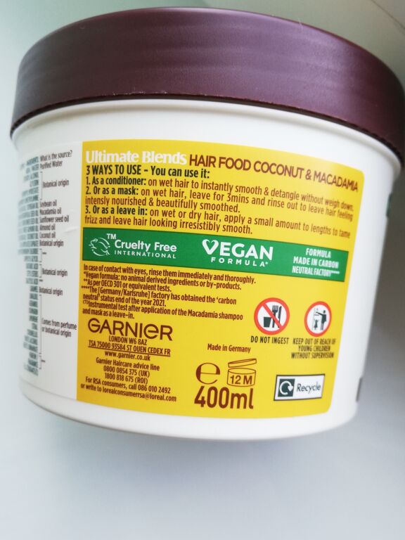 Garnier smoothing hair food coconut & macadamia 3-in-1 hair mask