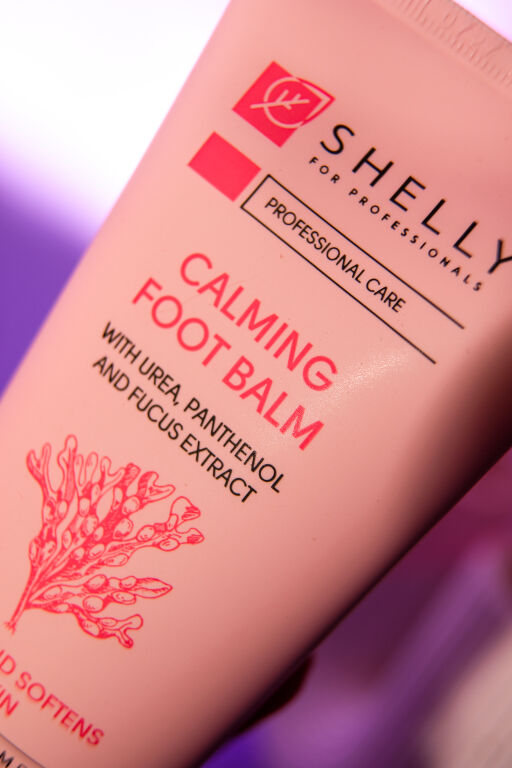 Коли шкіра ніг зовсім суха, на допомогу л�етить Shelly Calming Foot Balm