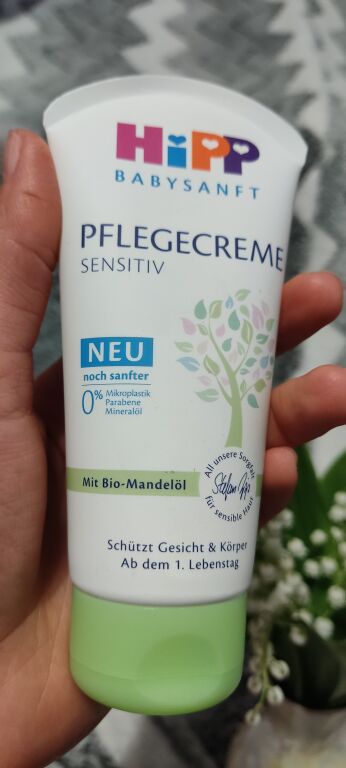 Дитячий зволожуючий крем HiPP Babysanft Sensitive Cream