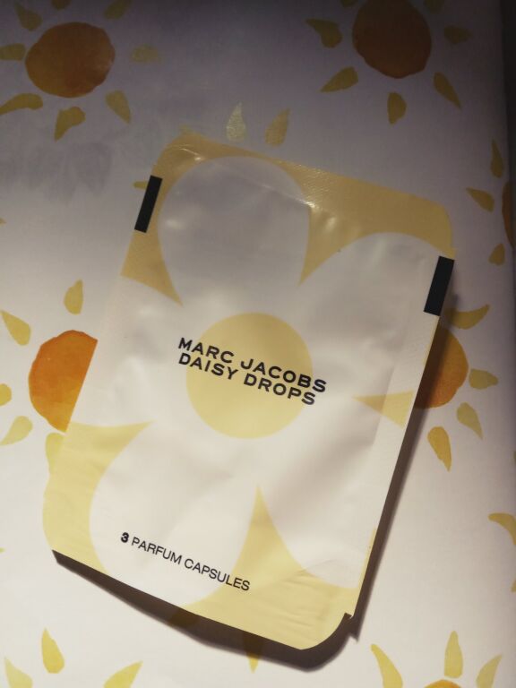 Marc Jacobs Daisy Drops