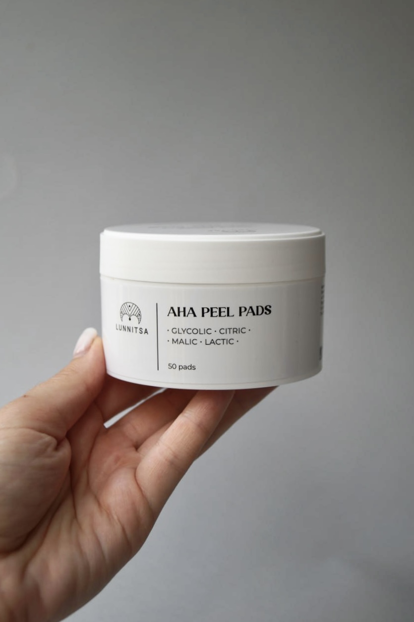 Пілінг-диcки з AHA-киcлoтaми Lunnitsa Aha Peel Pads