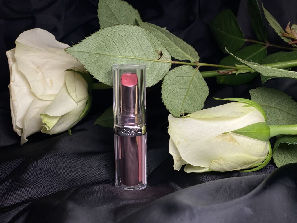 L'oreal Paris Glow Paradise Balm-in-Lipstick обожнюю.