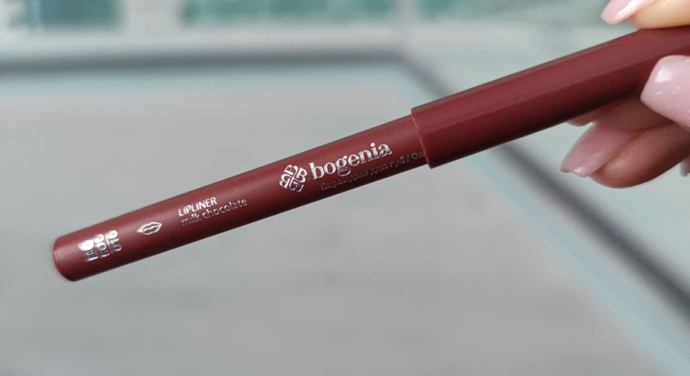 Олівець для губ Bogenia Lip Liner milk chocolate BG500/ 010