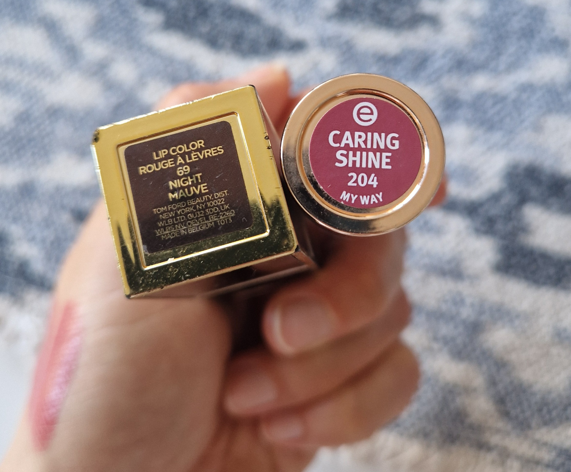 Бюджет чи розкіш: кремові помади Essence Shine Caring vs. Tom Ford Lip Color