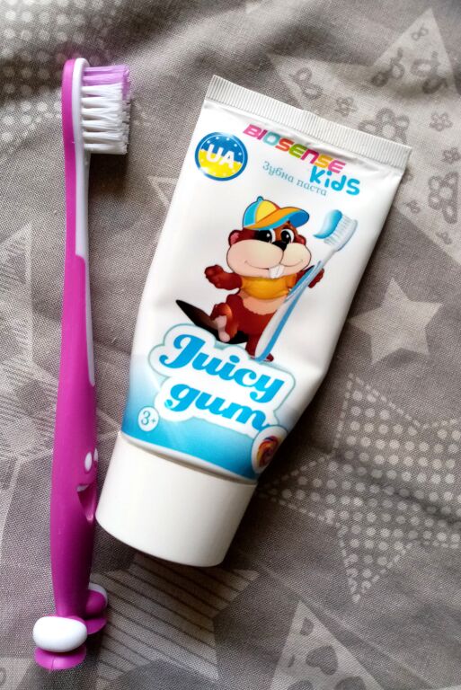 Дитяча зубна паста від Bioton cosmetics