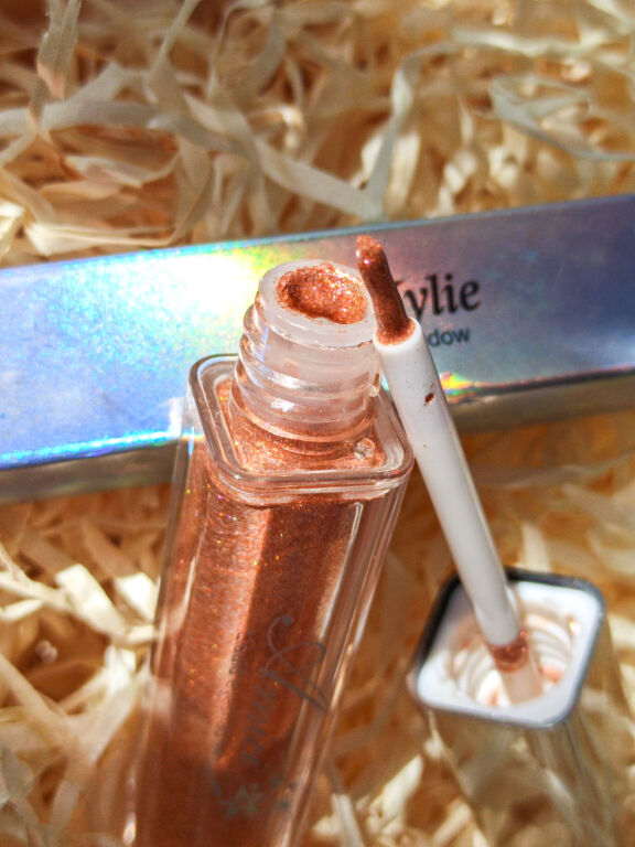 Kiss Kylie Liquid Eyeshadow: Diamond Shiny