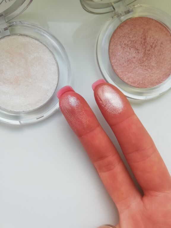 Eveline Variete pressed highlighter