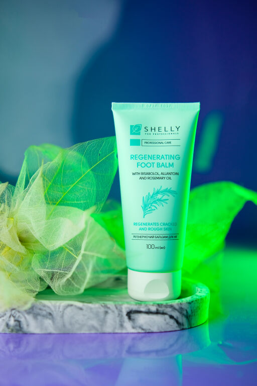 Приводимо ноги до ідеалу, разом з Shelly Regenerating Foot Balm