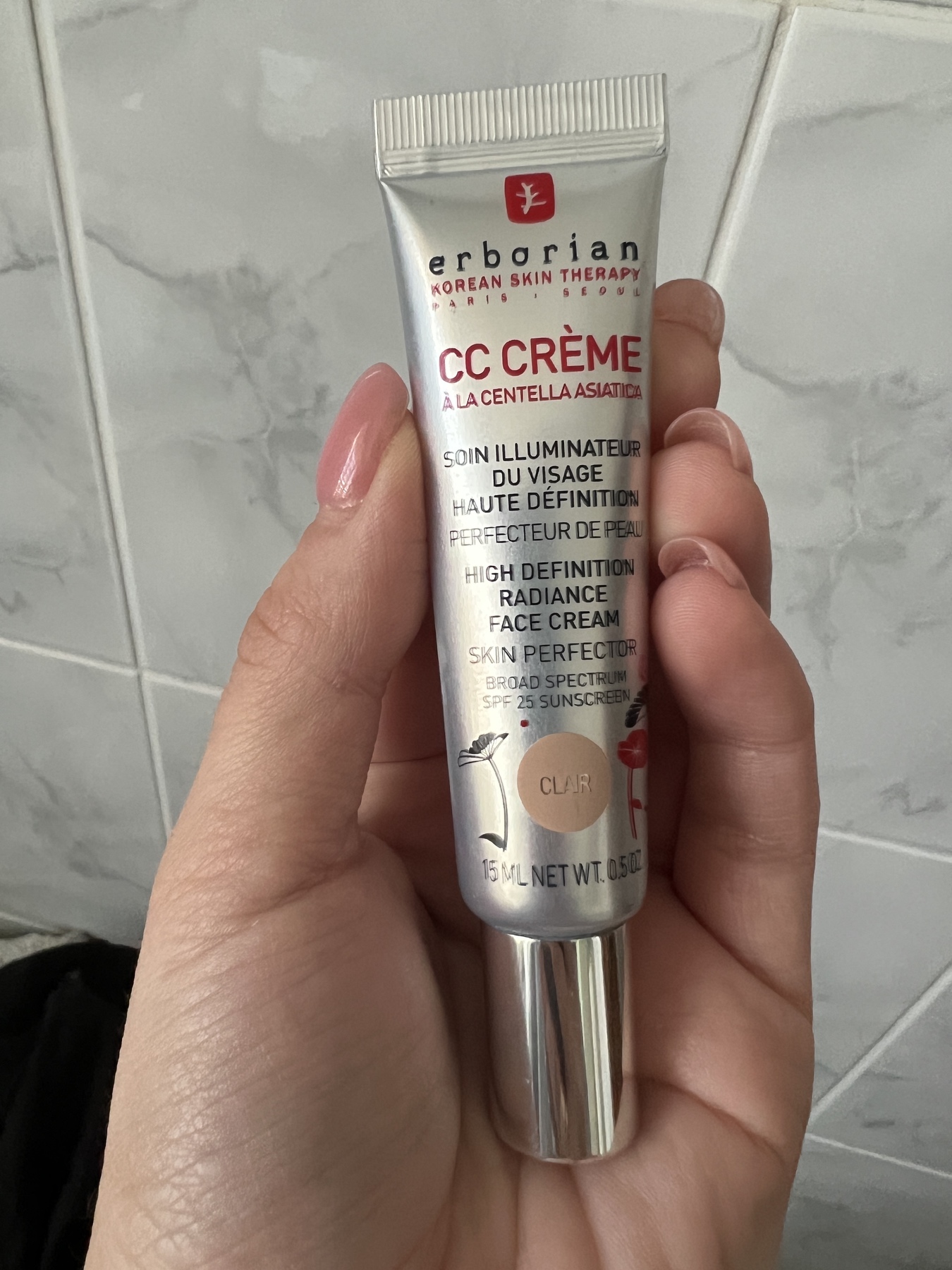 CC cream від Erborian