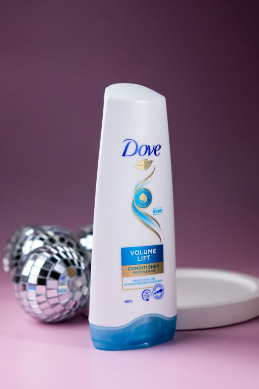 Позбавляє лишніх грамів : Dove Nutritive Solutions Volume Lift Conditioner