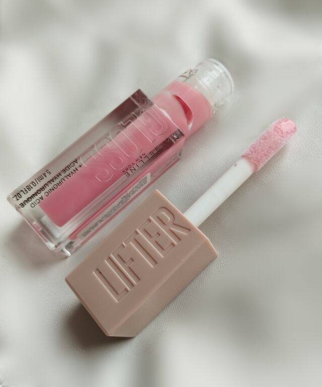 Maybelline Lifter gloss 21 Gummy bear + свотчі деяких нових відтінків