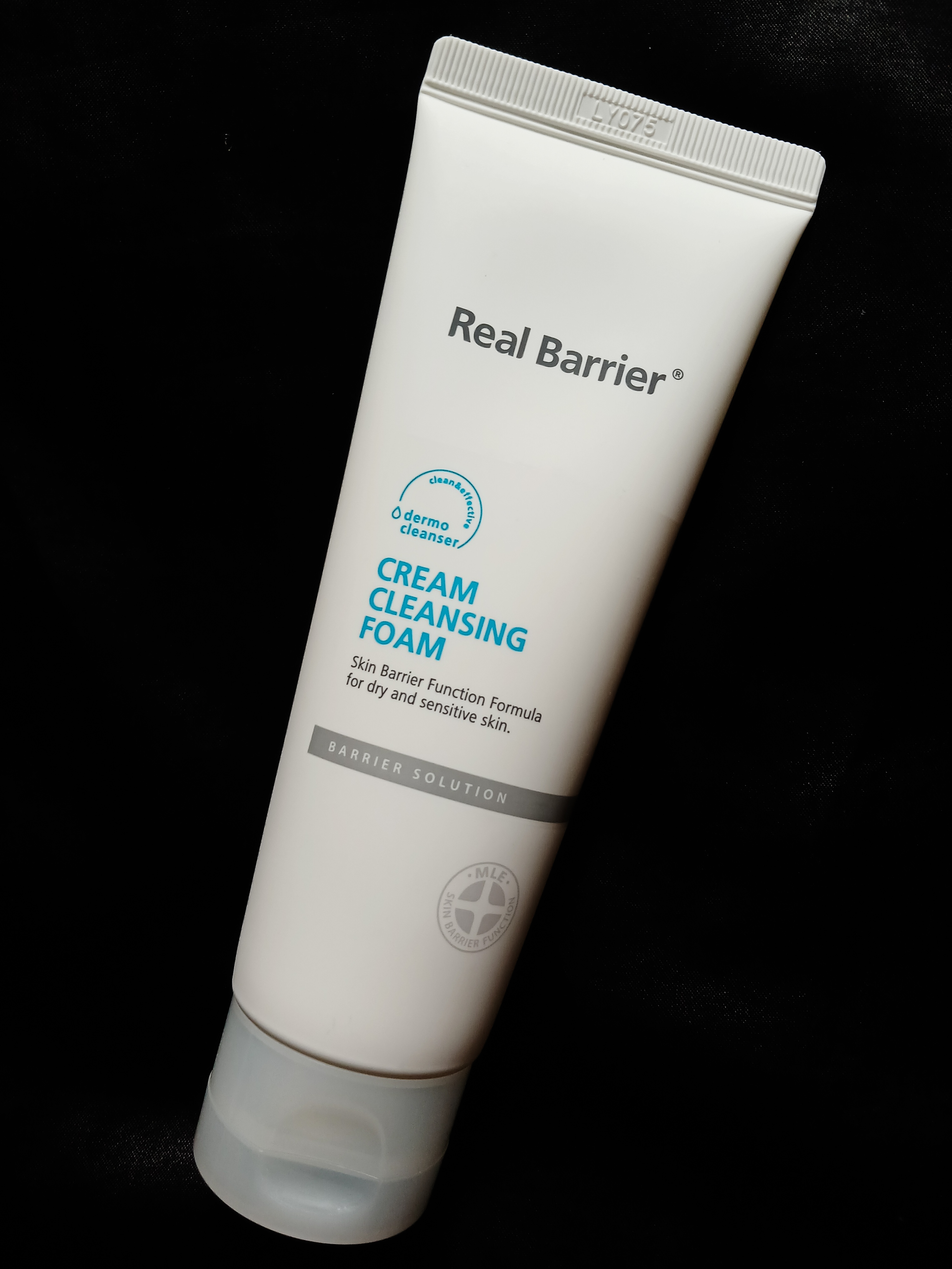 REAL BARRIER cream cleansing foam