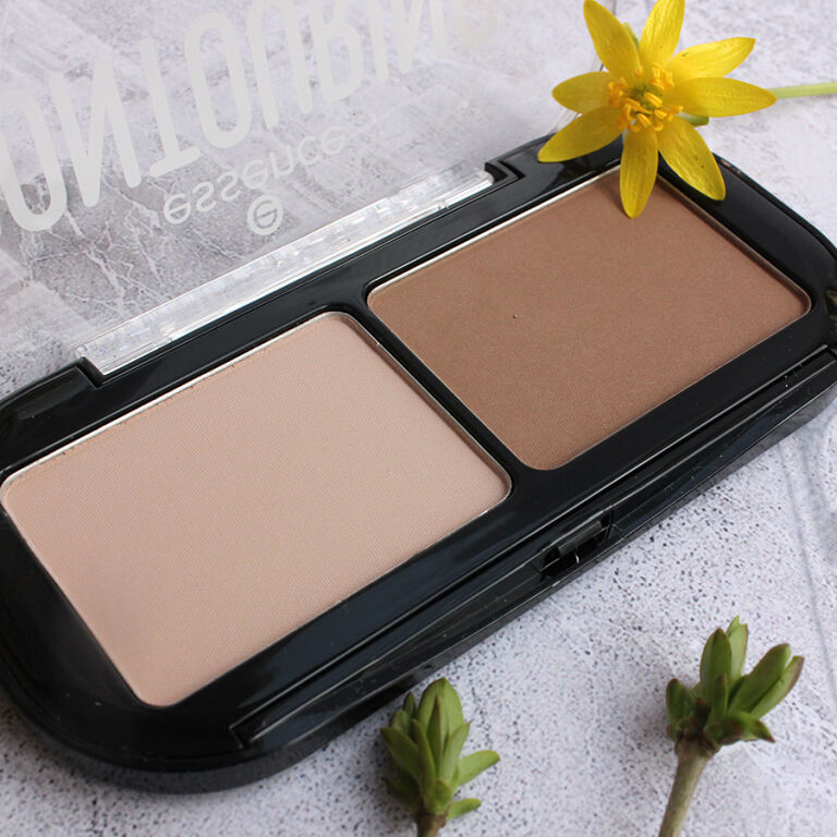 Робоча конячка Essence Contouring Duo Palette № 10