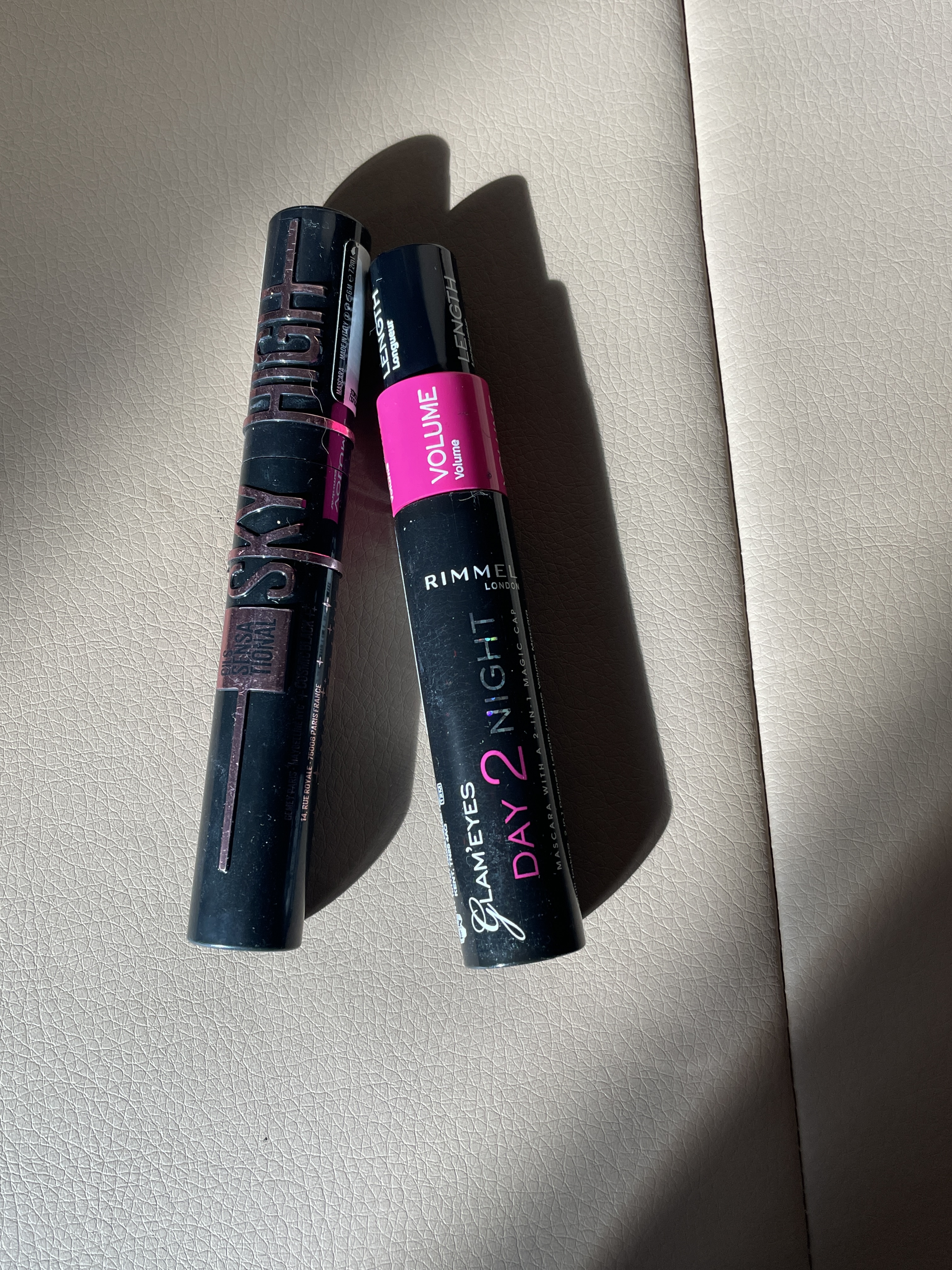 Rimmel 2в1 чи Maybelline Sky high? Порівняємо?