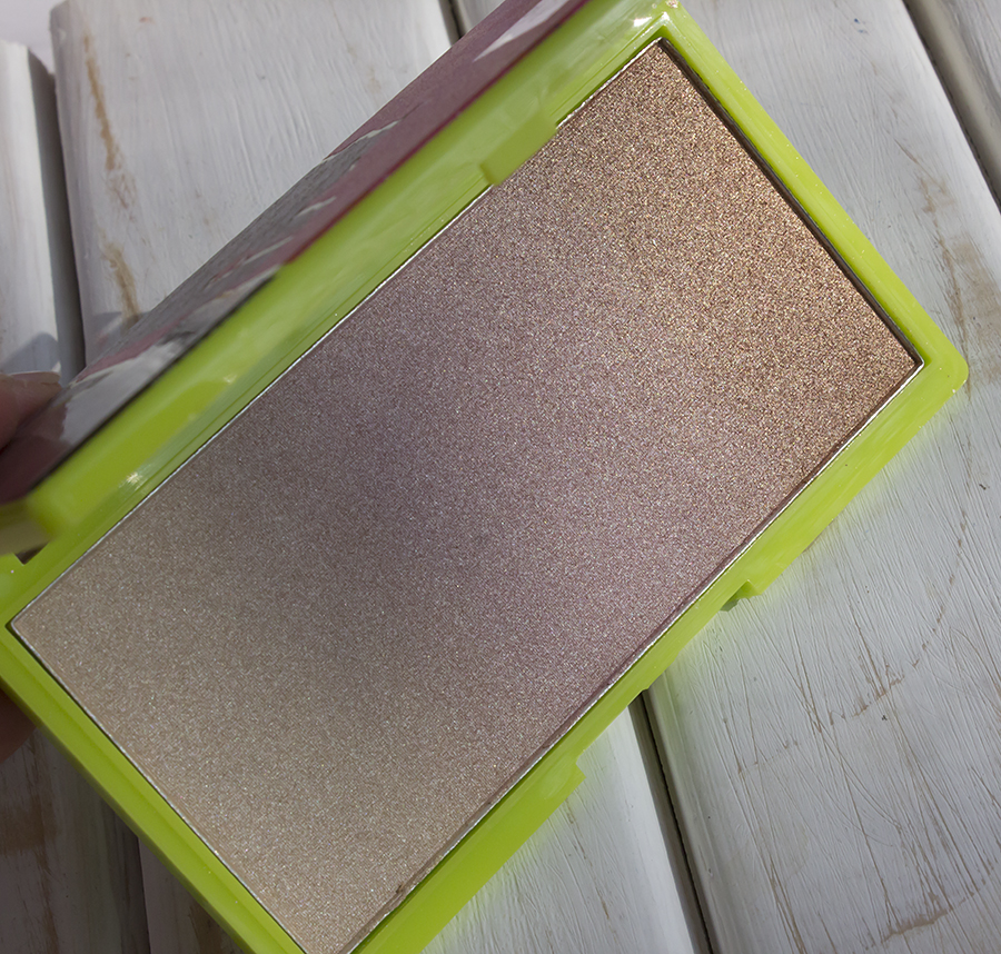 Revolution Highlighter Emily in Paris