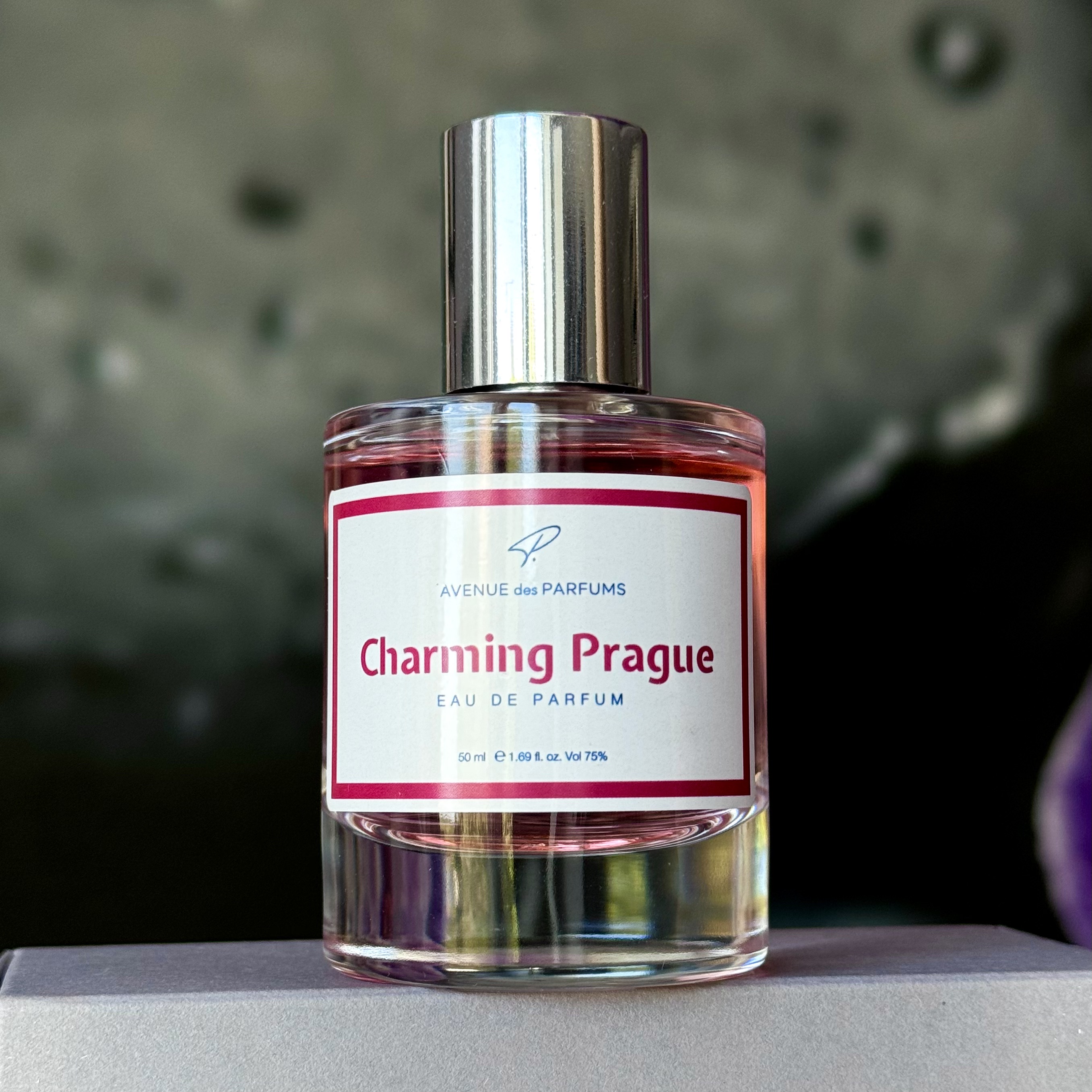 Charming Prague від Avenue Des Parfums: солодка фруктова симфонія