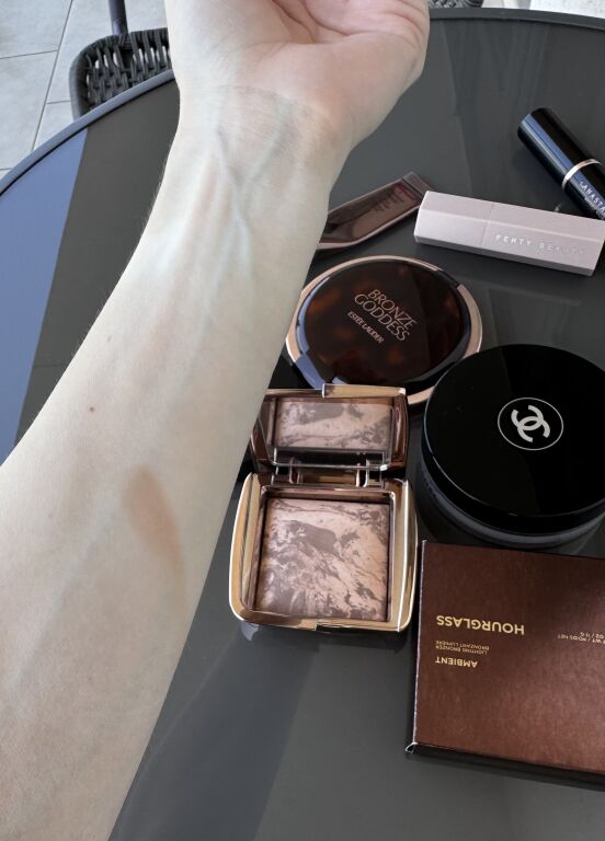 Бронзер Hourglass Ambient Lighting Bronzer