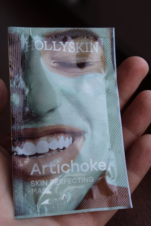 Охолоджувальна �ліфтинг маска для боротьби з набряками Hollyskin Artichoke. Skin Perfecting Mask