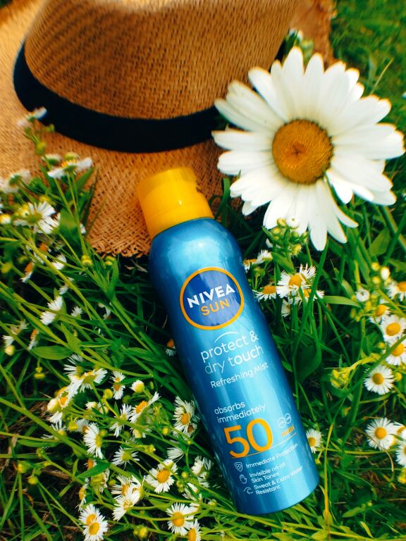 Сонцезахисний освіжаючий міст "Захист та сухий дотик" SPF 50