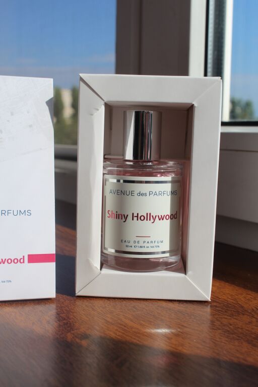 Avenue Des Parfums Shiny Hollywood