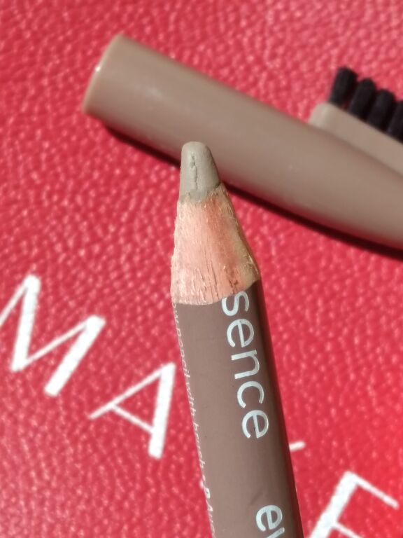 Олівець для брів Essence Eyebrow  Pencil 05 Soft Blonde