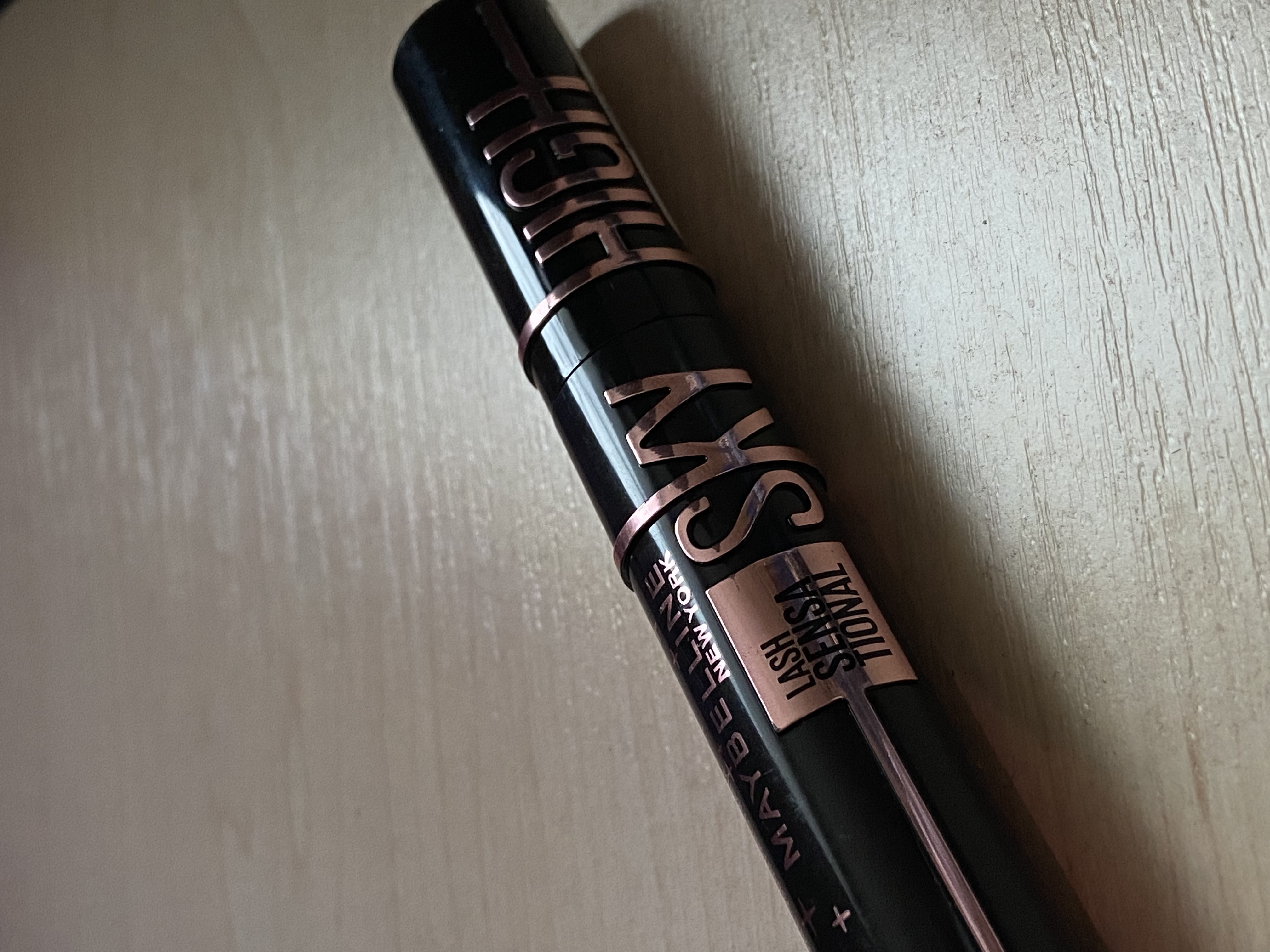 Огляд на туш для вій Туш для вій Maybelline New York Lash Sensational Sky High, Cosmic Black