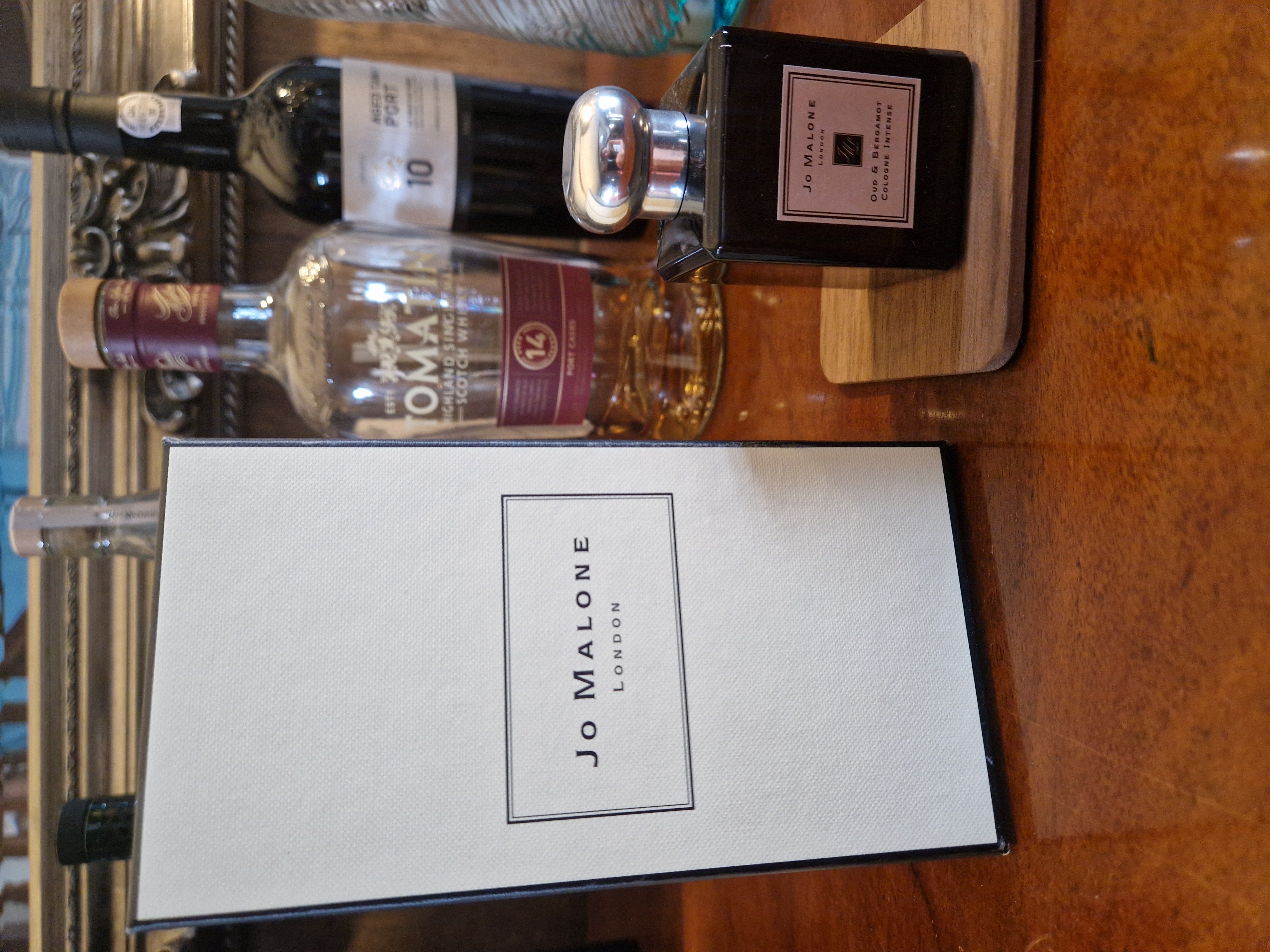 Запах чоловіка:  Jo Malone London Oud & Bergamot