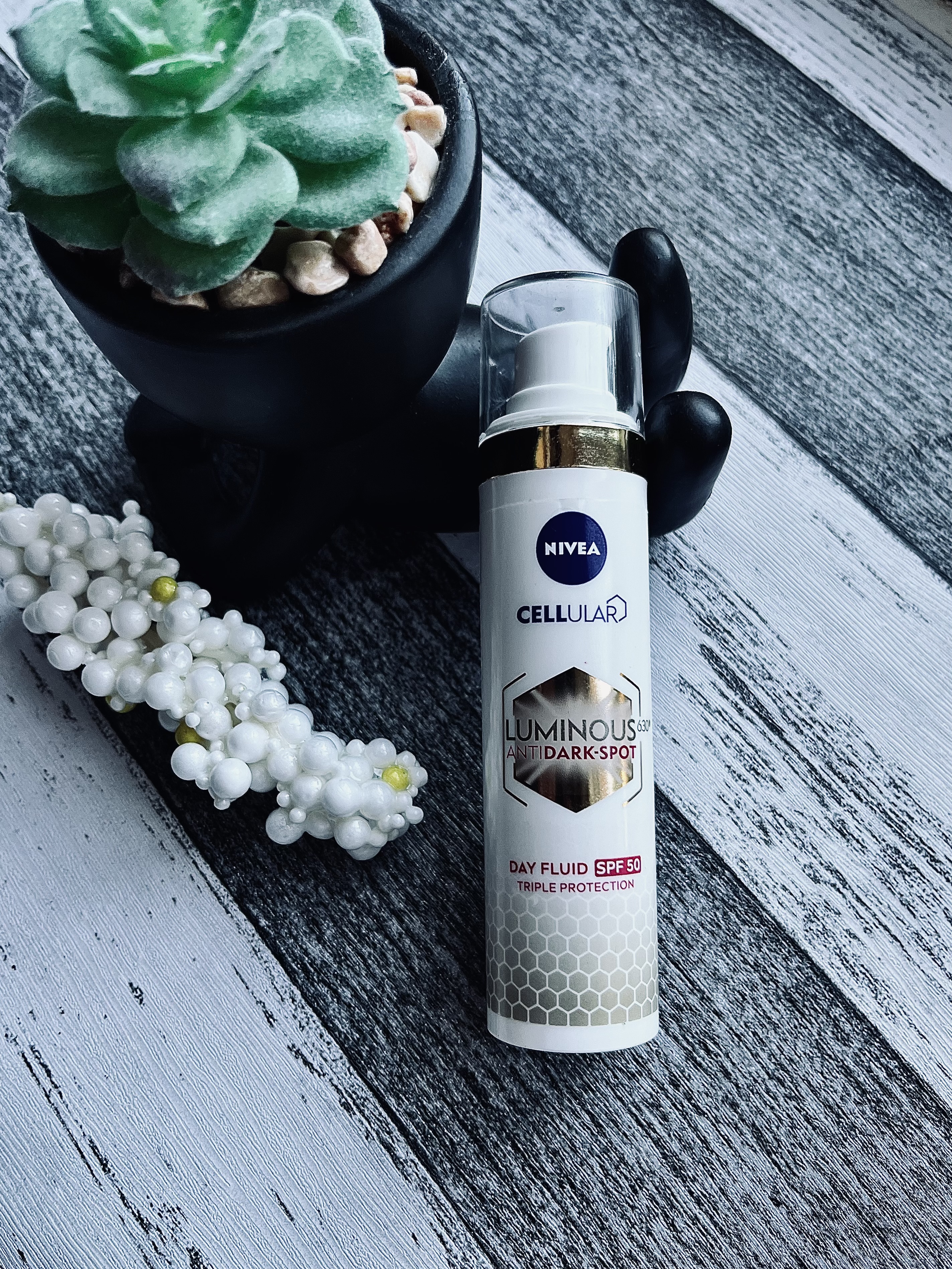 NIVEA Luminous 630 SPF 50 Day Fluid