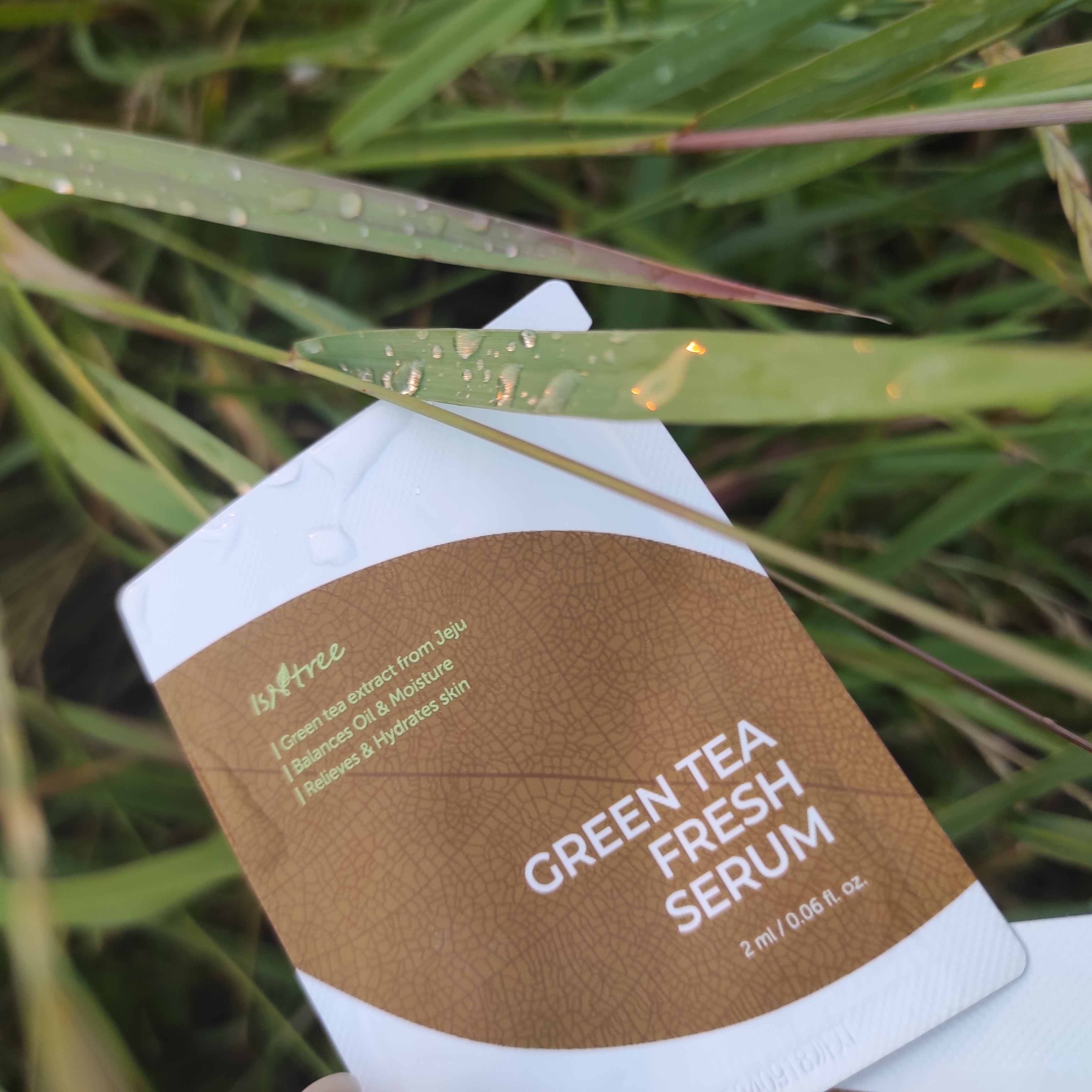 Isntree Green Tea Fresh Serum заспокоююча сироватка з пробіотиками