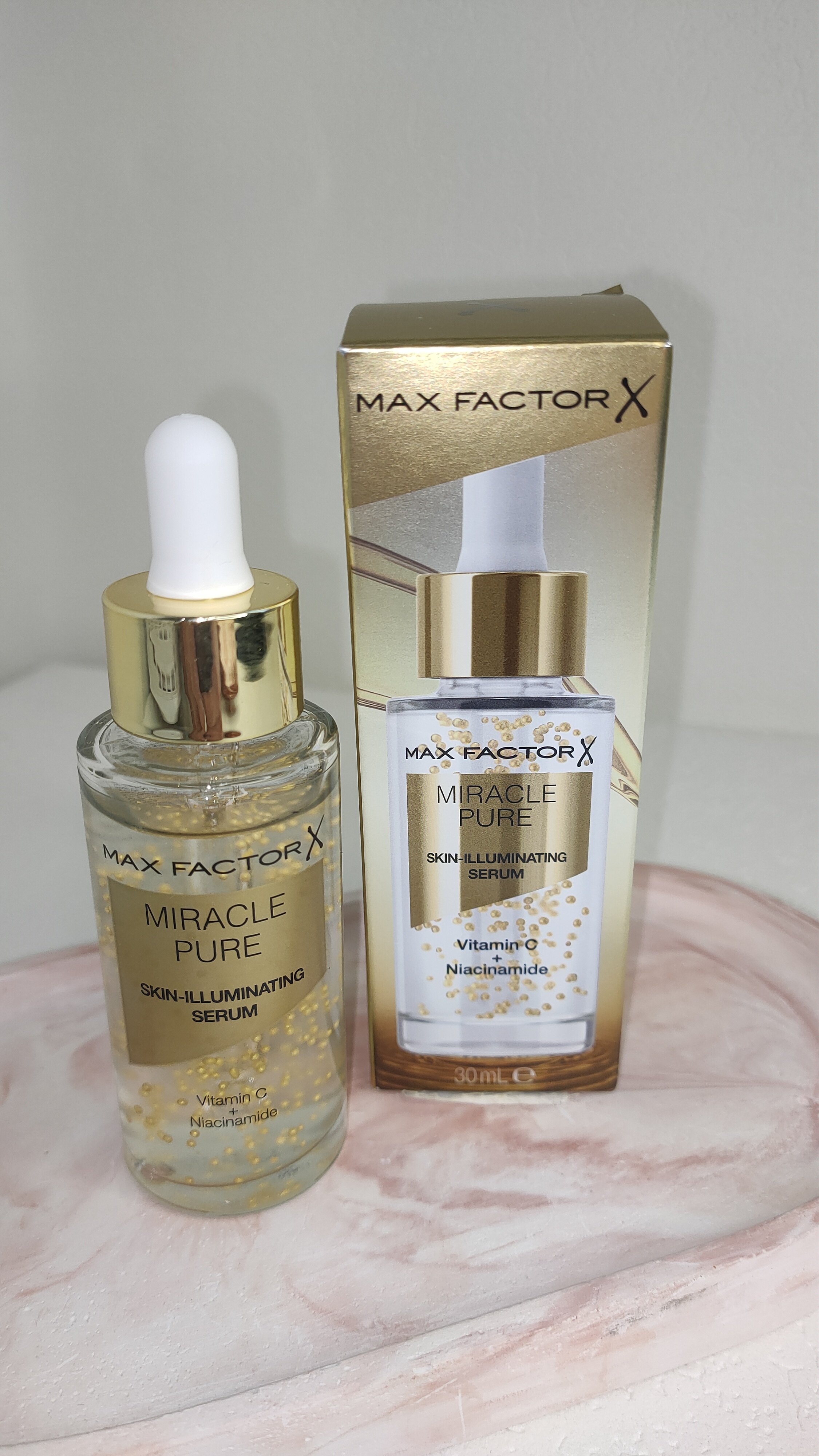 Сироватка для обличчя Max Factor Miracle Pure Skin Illuminating Serum #testmakeupclub