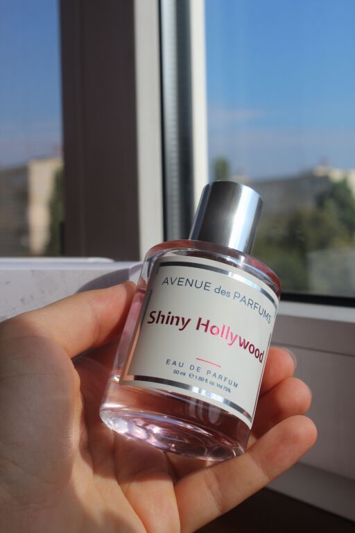 Avenue Des Parfums Shiny Hollywood