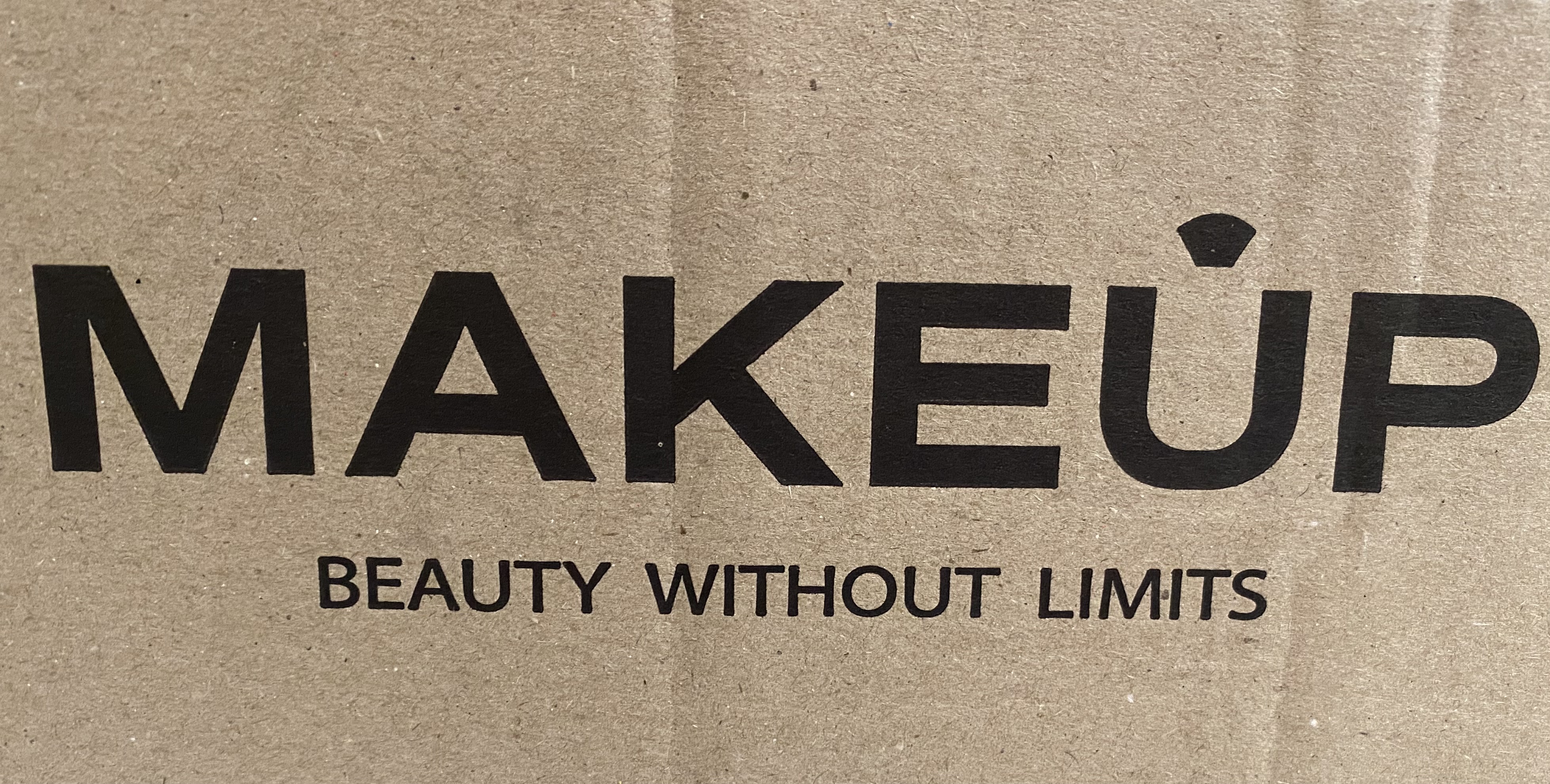 Розпаковка посилочки з MakeUp