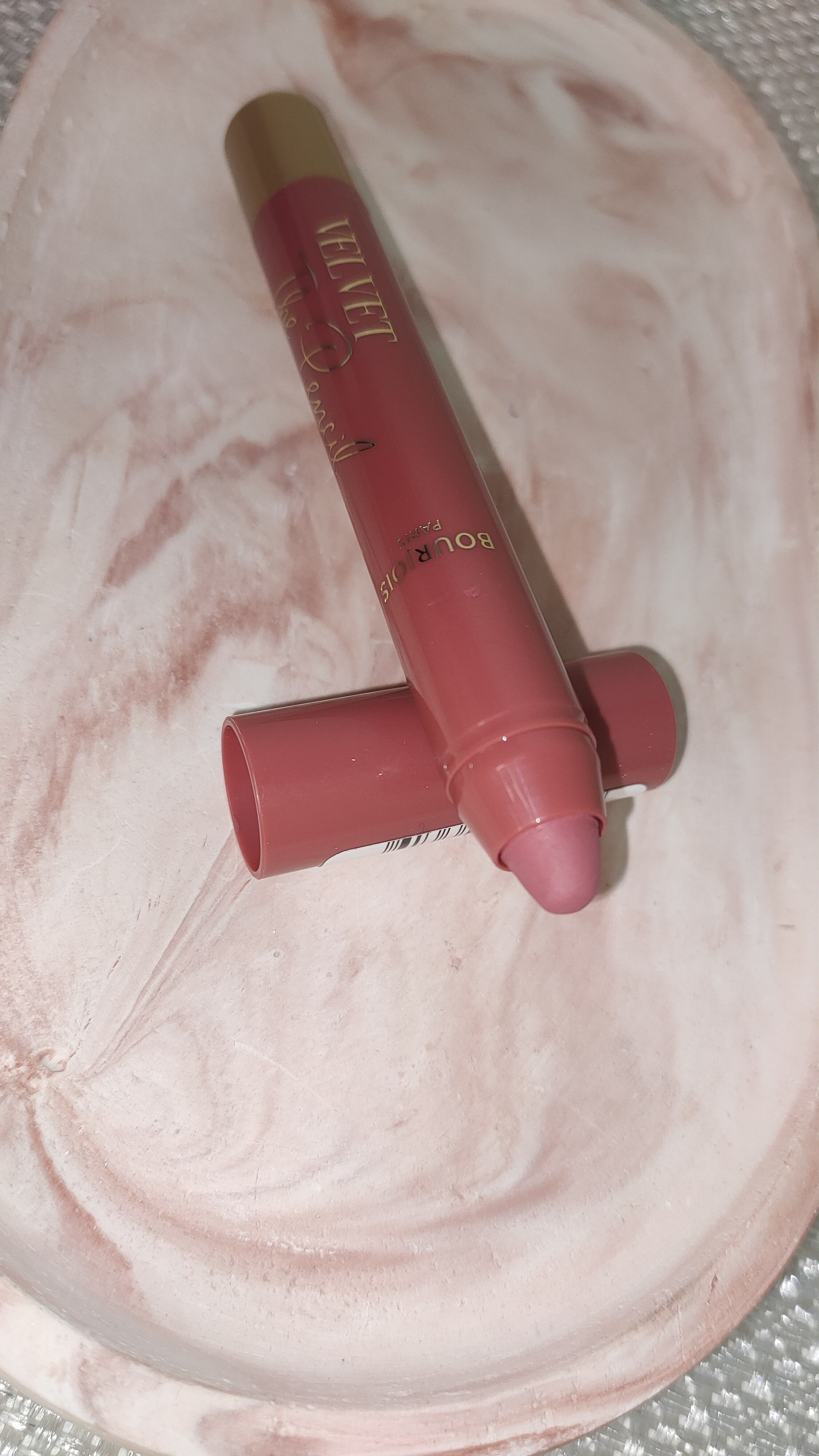 Помада-олівець для губ Bourjois Velvet The Pencil Lipstick #testmakeupclub