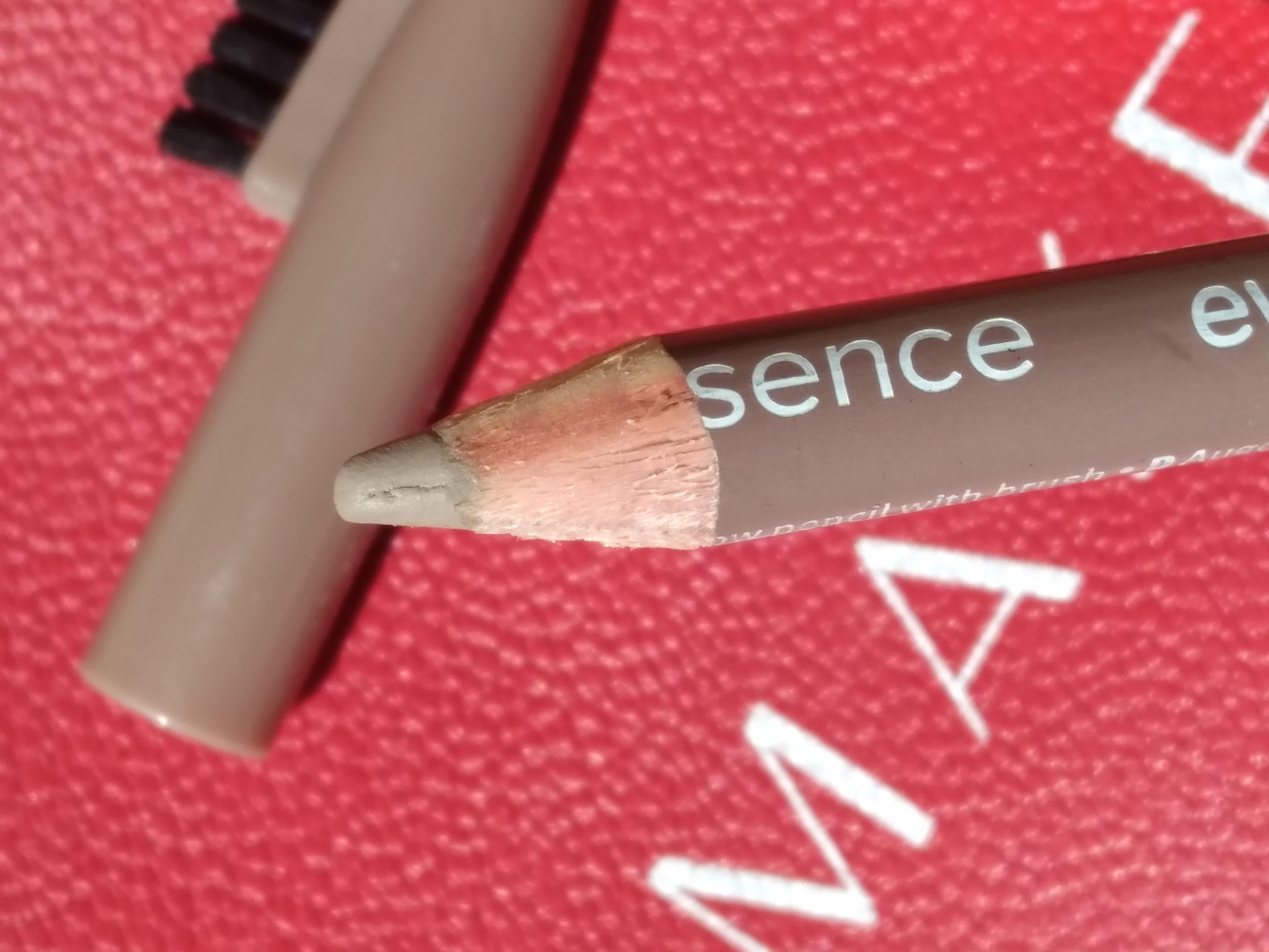 Олівець для брів Essence Eyebrow  Pencil 05 Soft Blonde