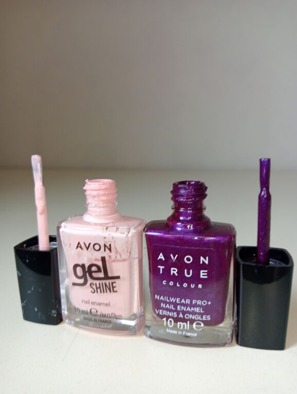 Лаки для нігтів AVON