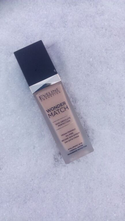 Eveline Cosmetics Wonder Match Тональний кр�ем