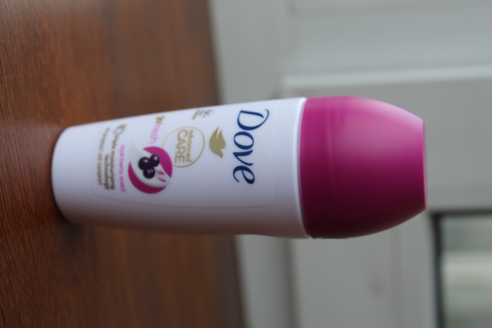 Дезодорант кульковий Dove Go Fresh Acai Berry