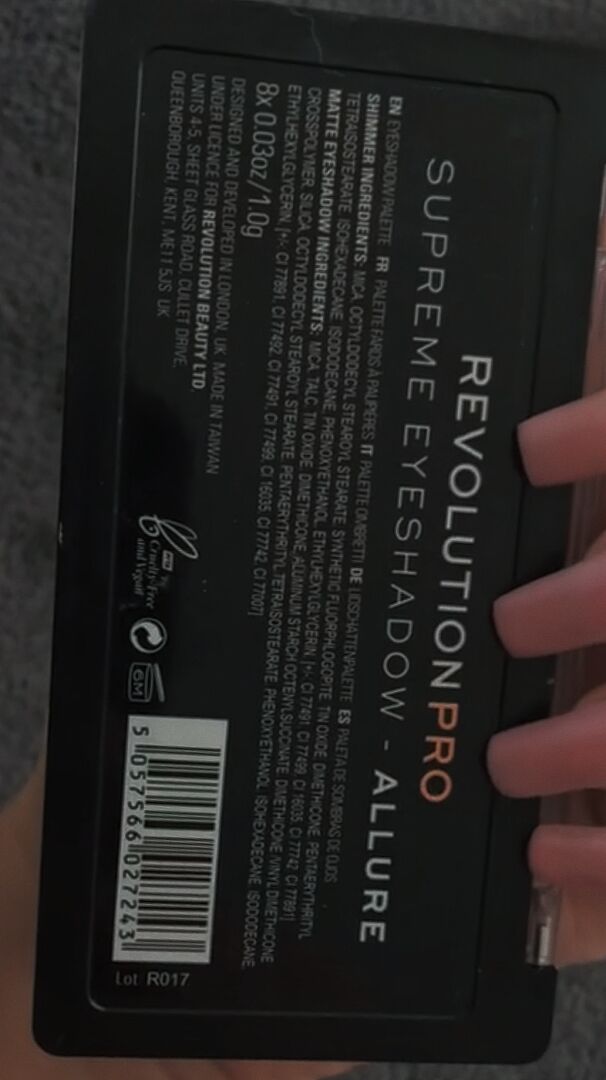 Revolution Pro Supreme Eyeshadow Palette