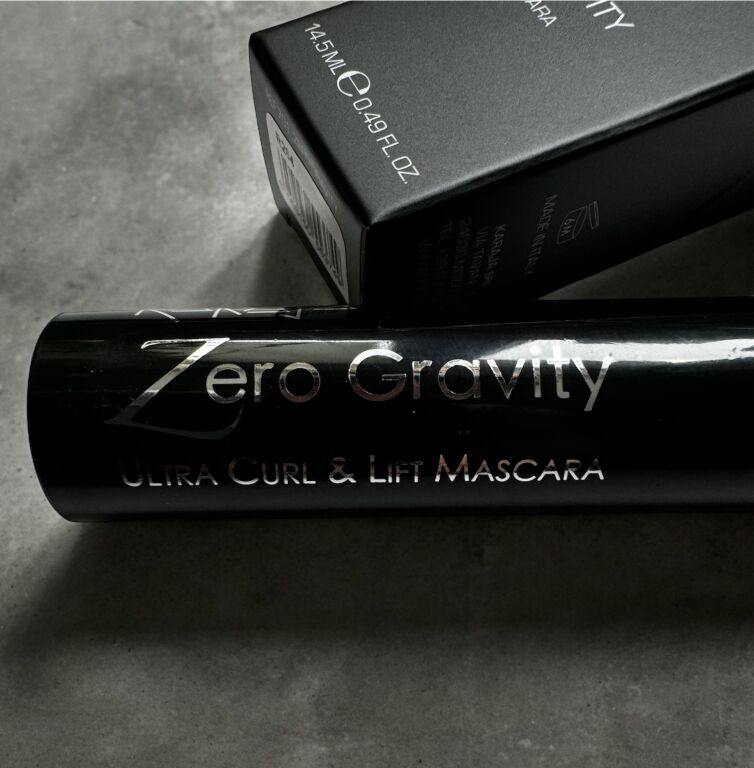 Karaja Zero Gravity Mascara
