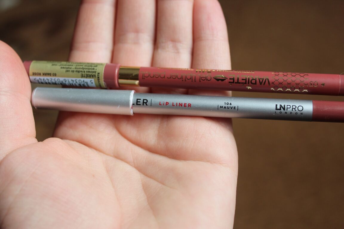 Допис порівняння LN Pro Filler Lip Liner та Eveline Cosmetics Variete Gel Lip Pencil Waterproof