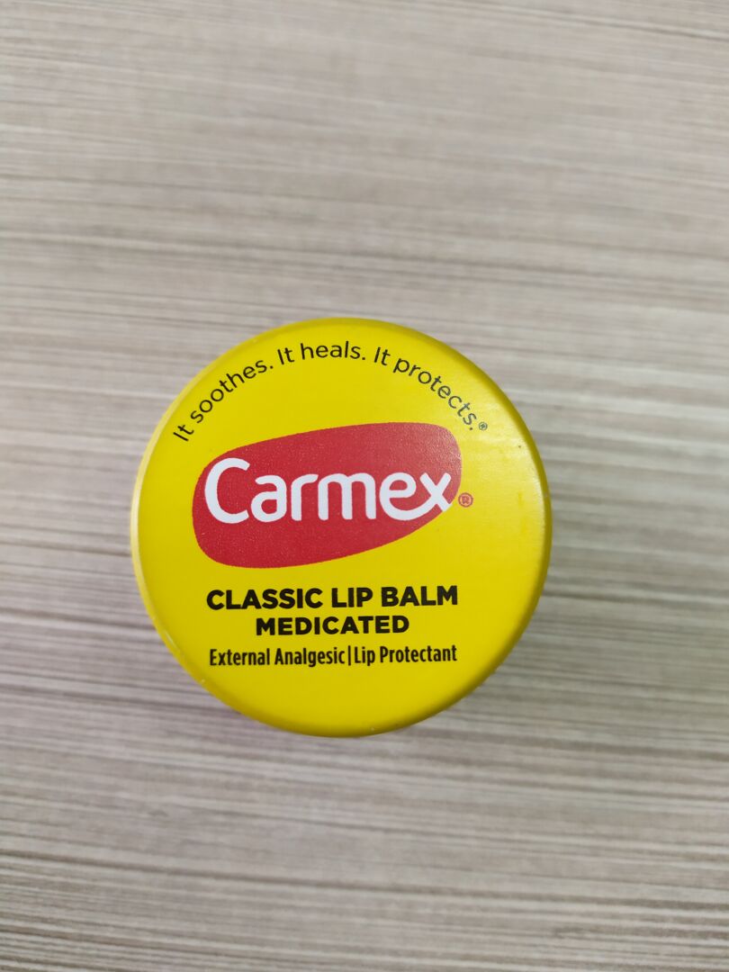 Бальзам для губ Carmex